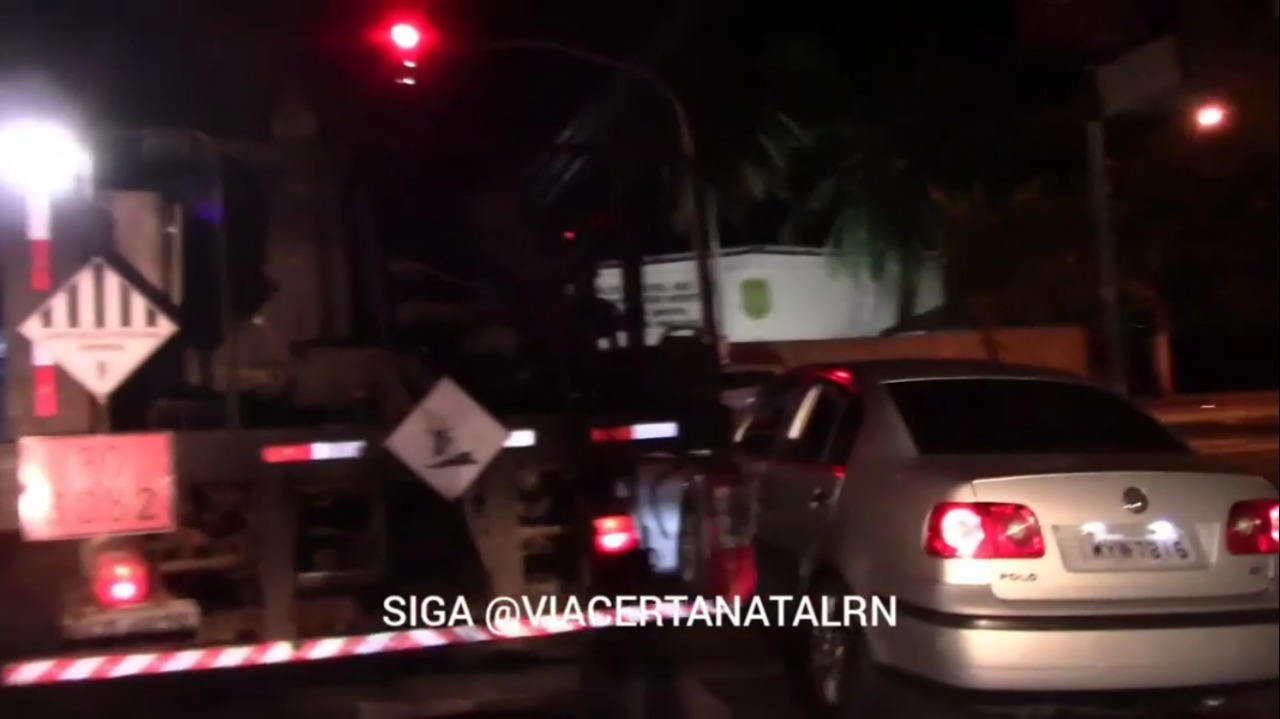Homem se incomoda com obra barulhenta e toma atitude inusitada em Natal
