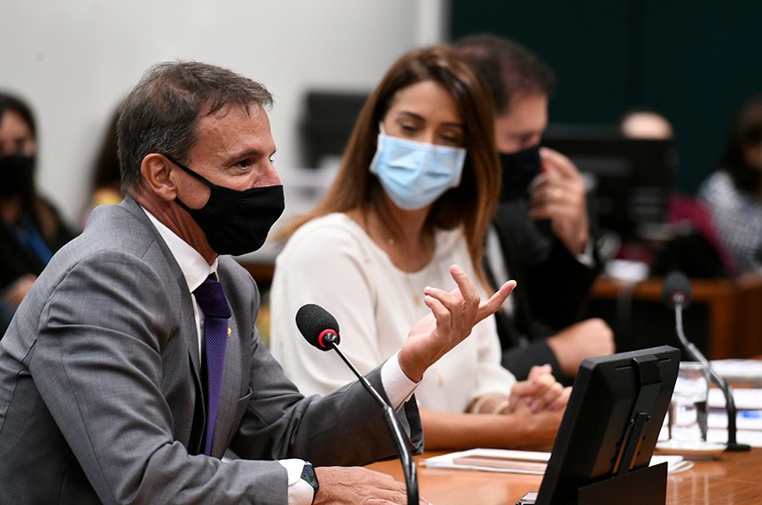 Orçamento deve ser aprovado antes do fim de março, diz presidente da CMO