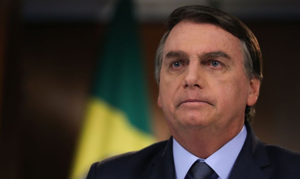 Sem Orçamento aprovado, Bolsonaro edita decreto que limita despesas