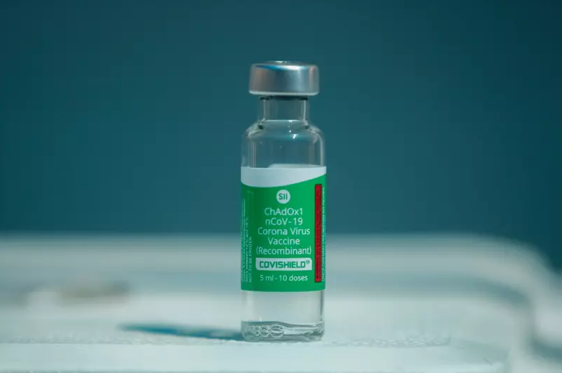 Fiocruz fecha compra de 2 mi de doses prontas da vacina de Oxford