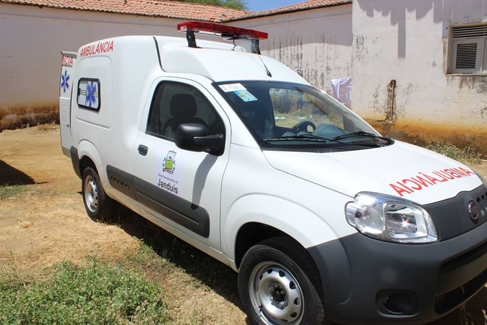 Motorista faz sexo dentro de ambulância de prefeitura do RN e é demitido