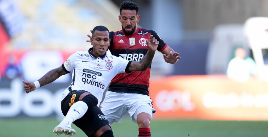 Brasileirão: Flamengo bate o Corinthians e segue firme na briga pelo título