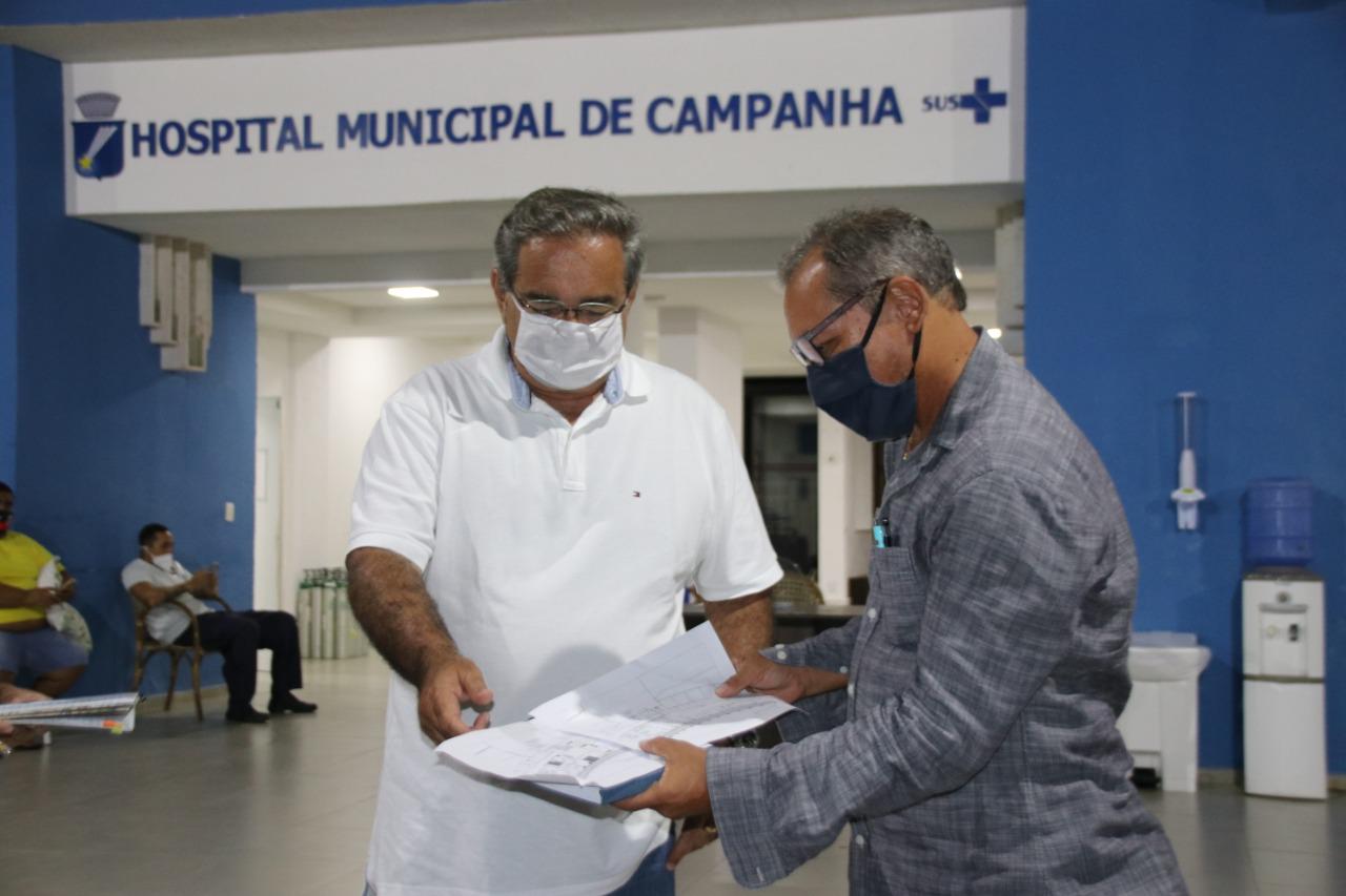 Prefeito de Natal visita Hospital de Campanha e confirma mais dez leitos de UTI