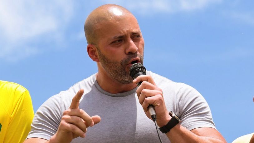 Câmara realizará sessão nesta sexta para decidir sobre prisão de Daniel Silveira