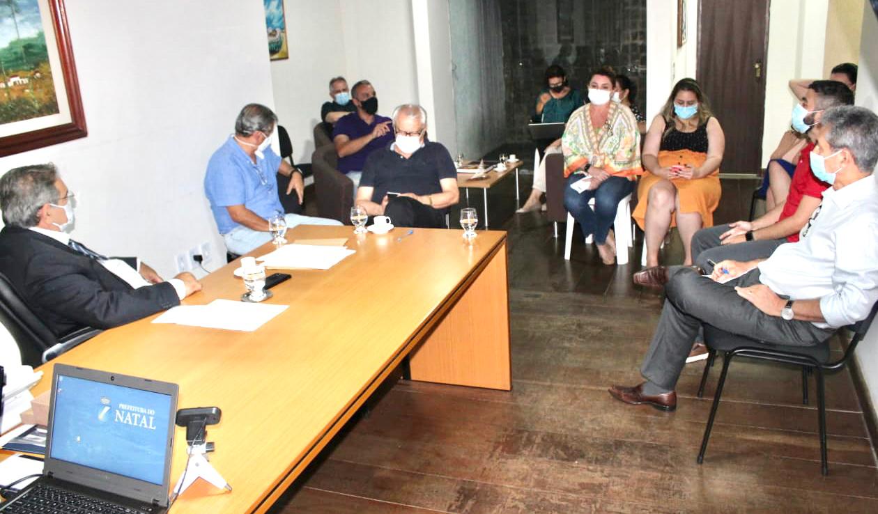 Prefeitura de Natal descarta fechar escolas e vai aumentar fiscalização
