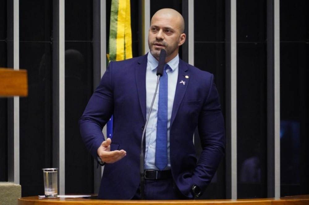 Saiba como será a sessão da Câmara que decidirá sobre prisão de Daniel Silveira