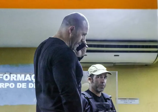 MPF investiga celulares na cela de Daniel Silveira