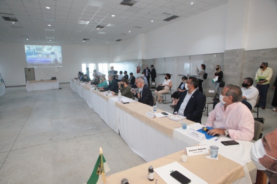 Álvaro solicita à bancada federal do RN emenda para construir Hospital Municipal