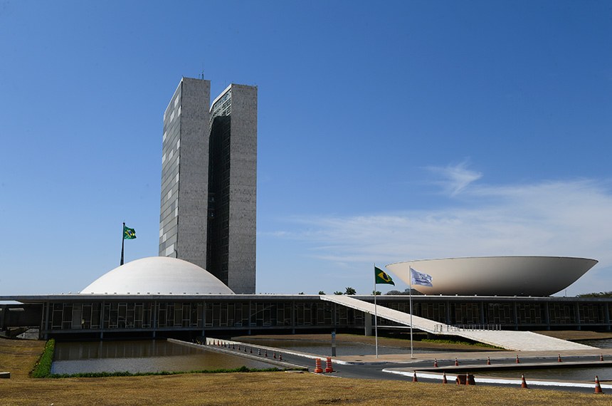 Senado adia redação final da nova Lei de Licitações