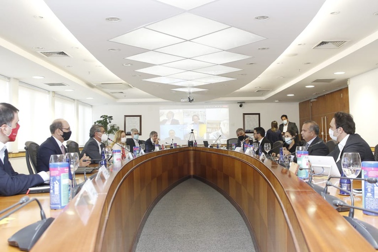 Rogério Marinho apresenta a empresários programa de revitalização de bacias