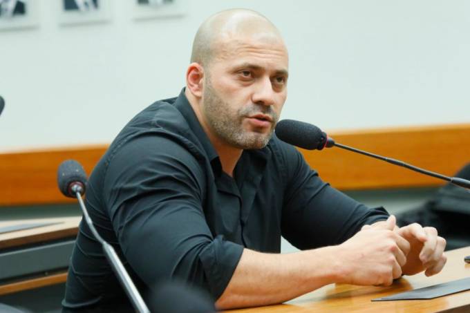 Preso, Daniel Silveira é anunciado em novo partido
