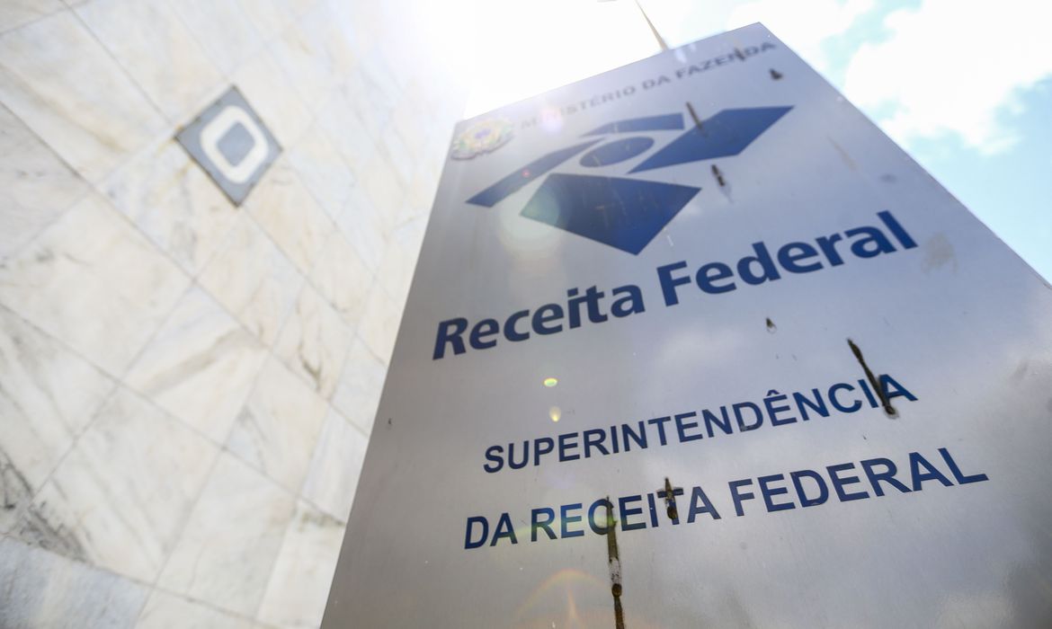 IR: encerra nesta sexta prazo para empresas entregarem informes de rendimentos