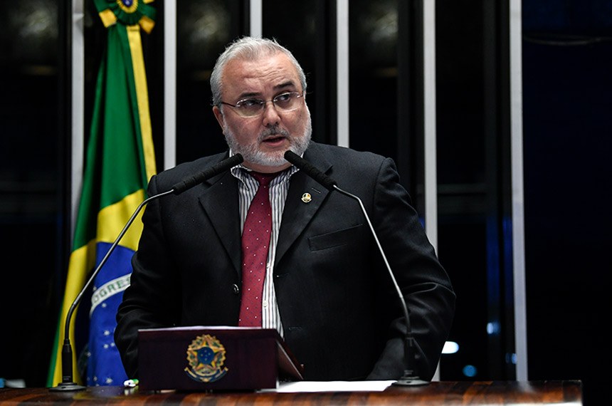 Senador do RN confirma pré-candidatura a reeleição pelo PT