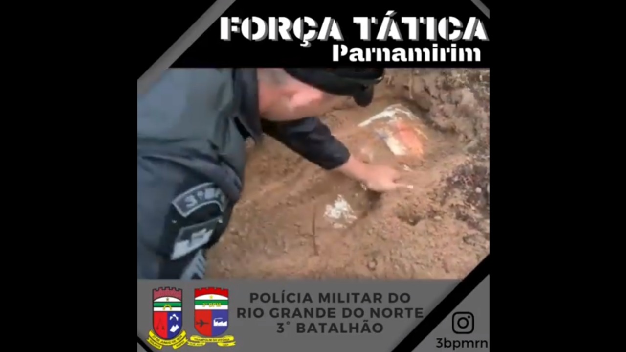 VÍDEO: PM desenterra 30 kg de maconha na Grande Natal; veja