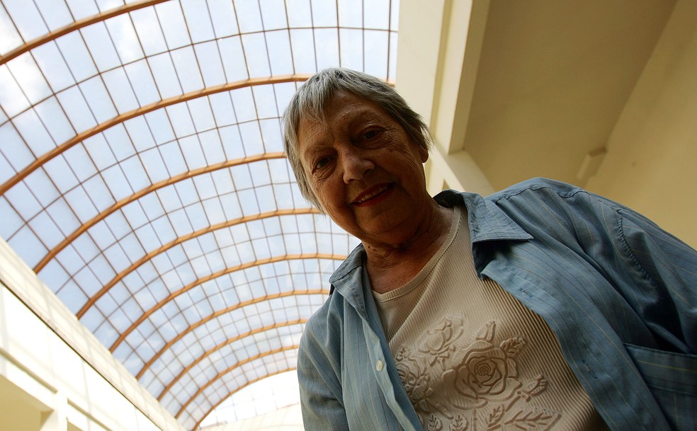 Atriz e professora de teatro morre aos 86 anos, em SP