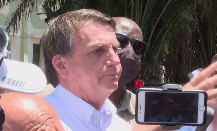 Auxílio emergencial de R$ 250 por 4 meses está 'quase certo', diz Bolsonaro