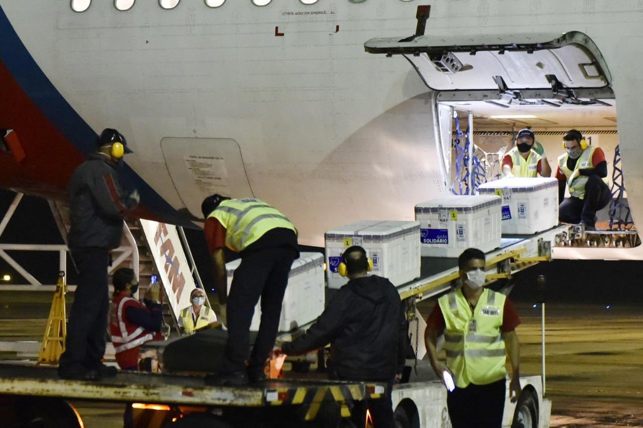 RN recebe mais de 40 mil doses da CoronaVac
