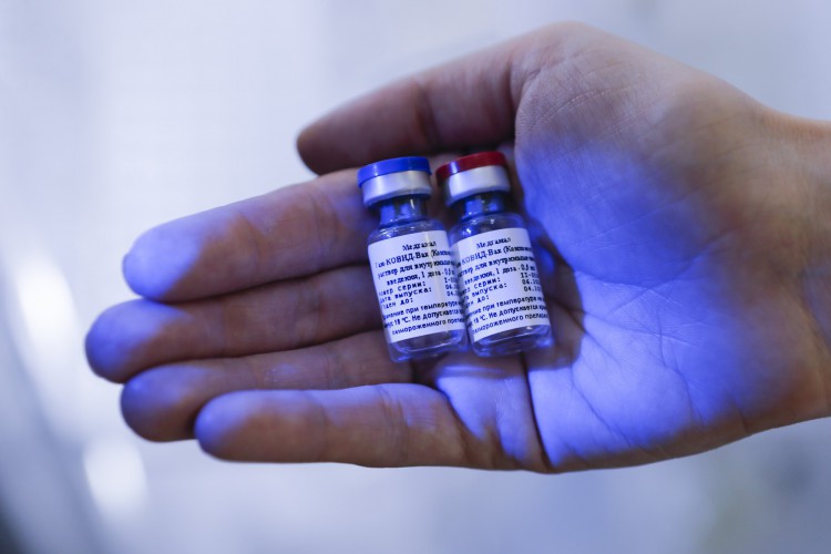 Nordeste encomenda 25 mi de doses da Sputnik V e quer vacinas do Butantan
