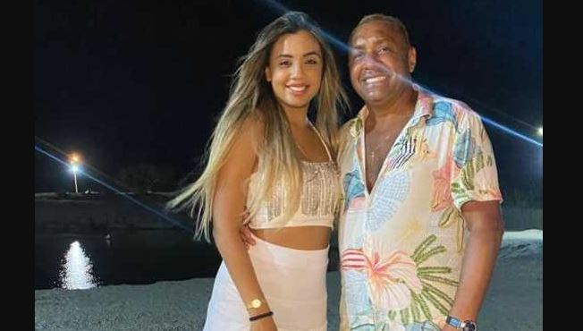 Filha de Tiririca exibe bumbum em foto de biquíni e chama atenção de seguidores