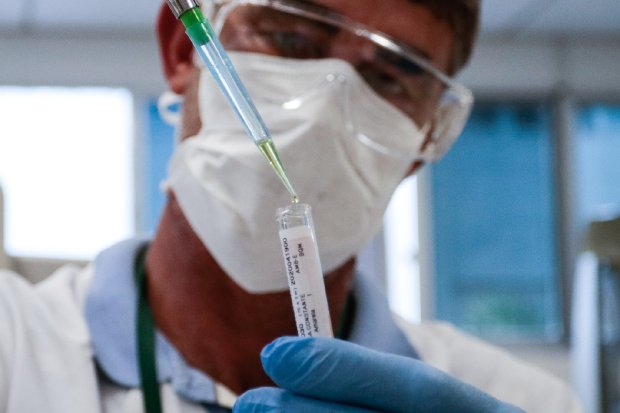 Pesquisa indica que tríplice viral diminui 54% risco de ter covid sintomática