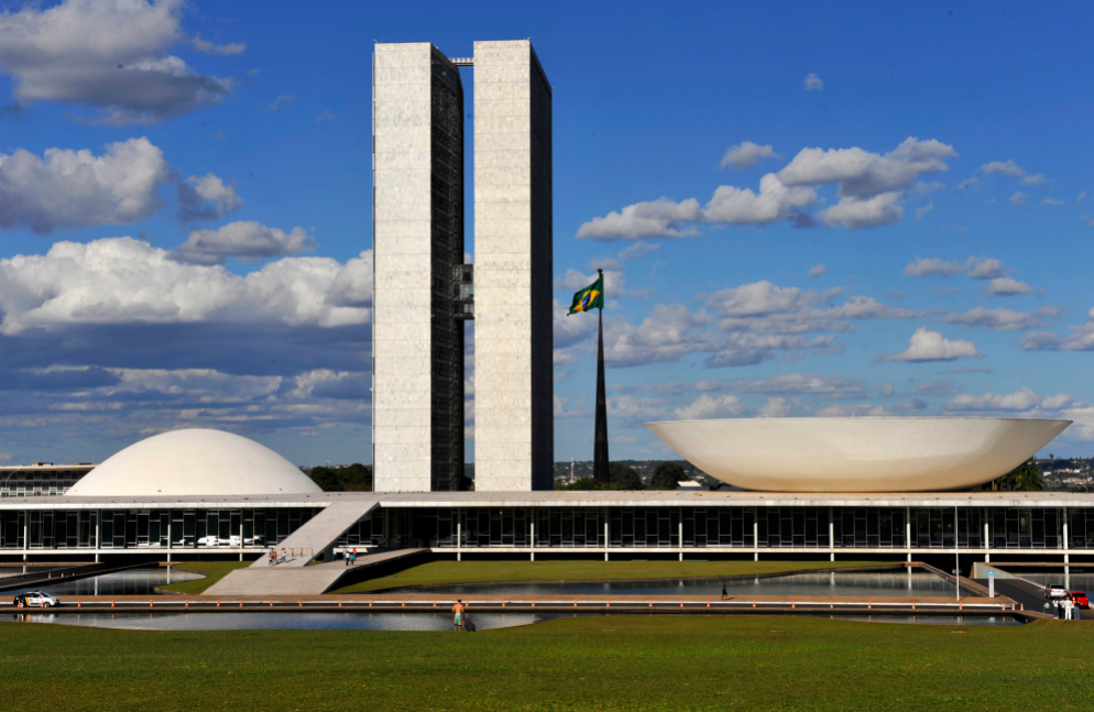 PEC Emergencial: Governo cede progressão de carreira durante calamidade