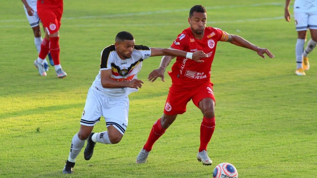 Em jogo com confusão e 4 expulsões, Globo e América empatam sem gols