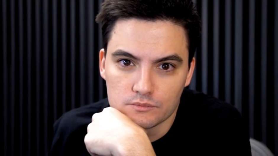 Famoso youtuber terá que depor por chamar Bolsonaro de genocida