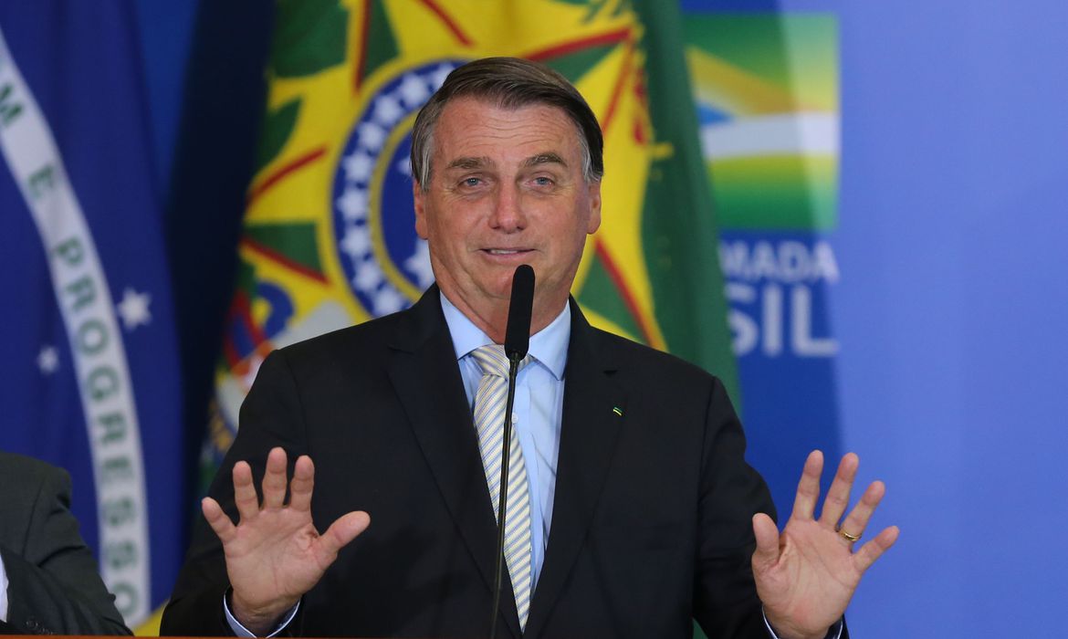 Iniciativa privada é fundamental para projetos na Amazônia, diz Bolsonaro