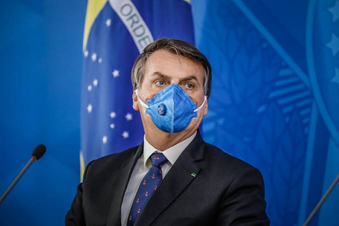 Bolsonaro assina MP que intitui nova rodada do auxílio emergencial