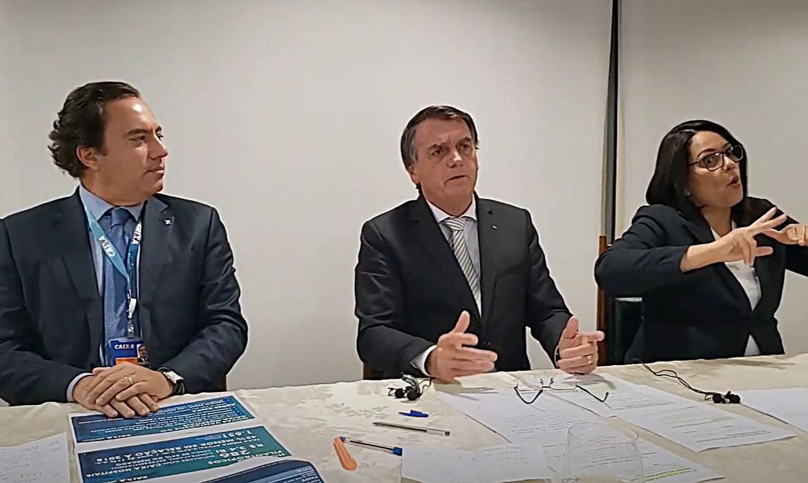 Bolsonaro entra com ação contra restrições nos estados: "projetos de ditadores"