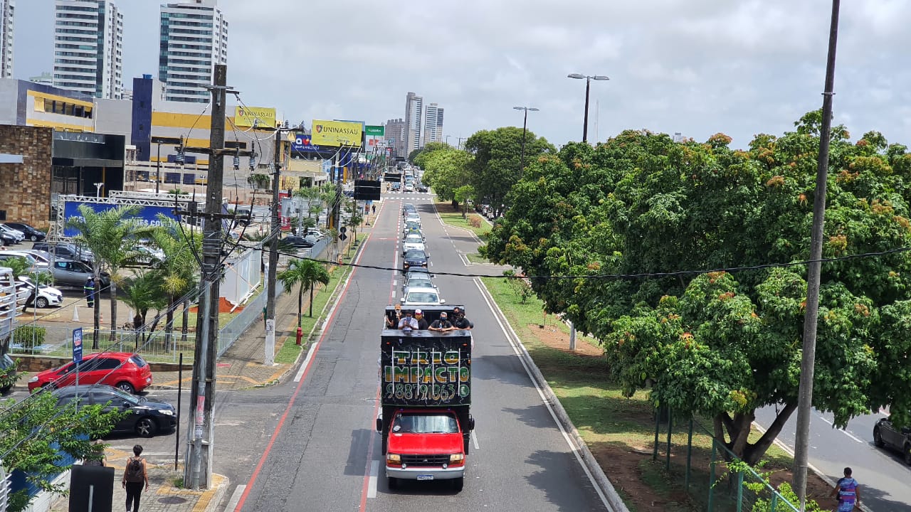 VÍDEO: Natal tem grande carreata contra fechamento de restaurantes e do comércio