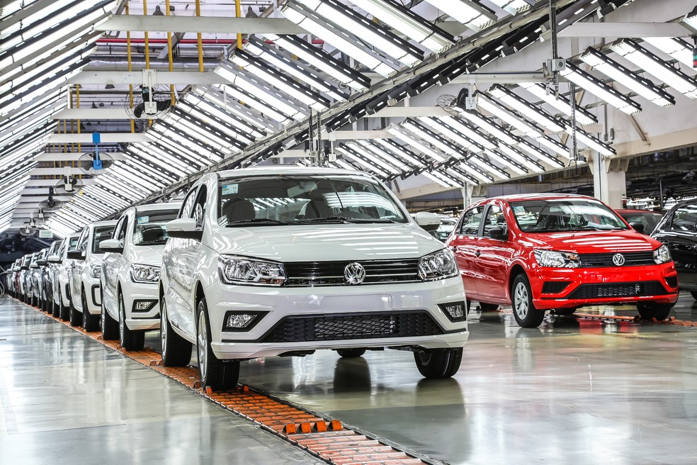 Volkswagen suspende produção no Brasil devido ao avanço da pandemia no país