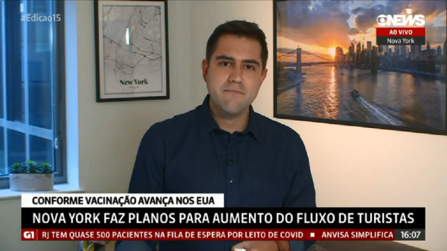 Repórter é vacinado nos EUA e se emociona na GloboNews ao lembrar dos pais