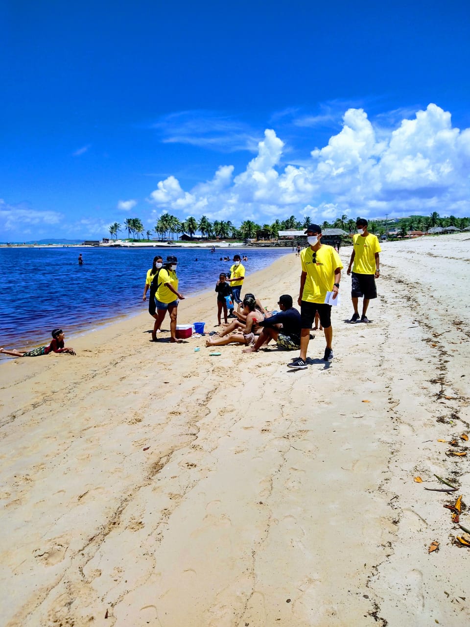 Pipa tem fiscalização em praias para cumprir decreto estadual