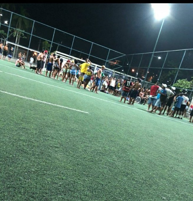 Bandidos invadem partida de futebol, matam dois e deixam três feridos