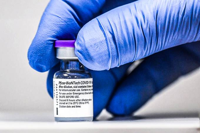 Pfizer e BioNTech iniciam teste de vacina contra covid-19 em crianças
