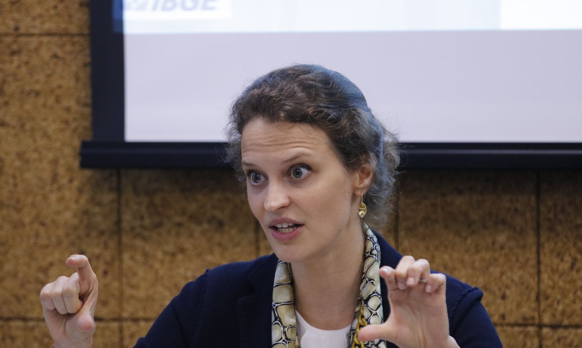 Presidente do IBGE anuncia saída do cargo