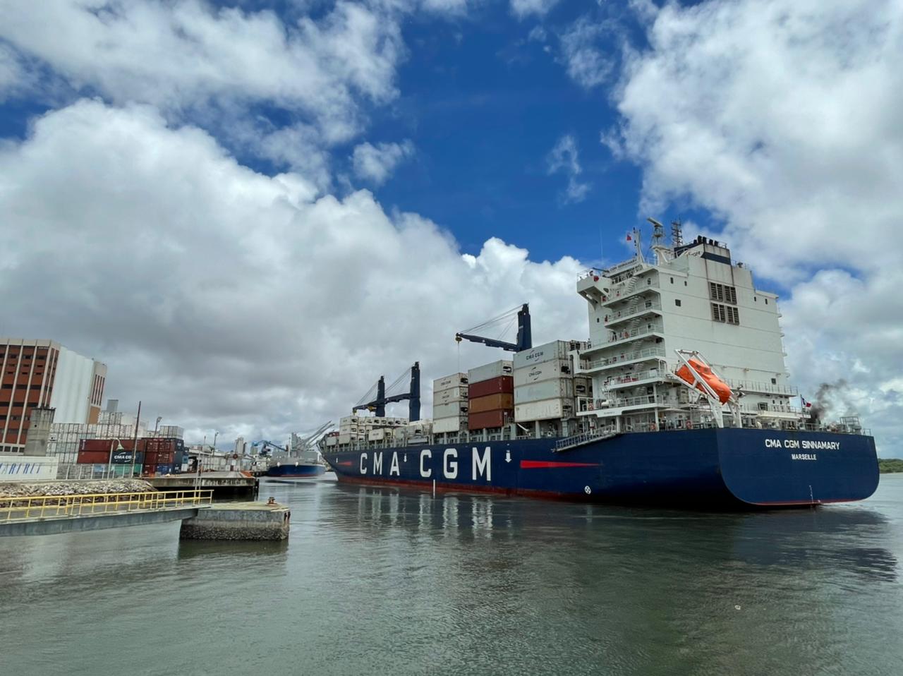 Porto de Natal retoma linha regular de navio de contêineres