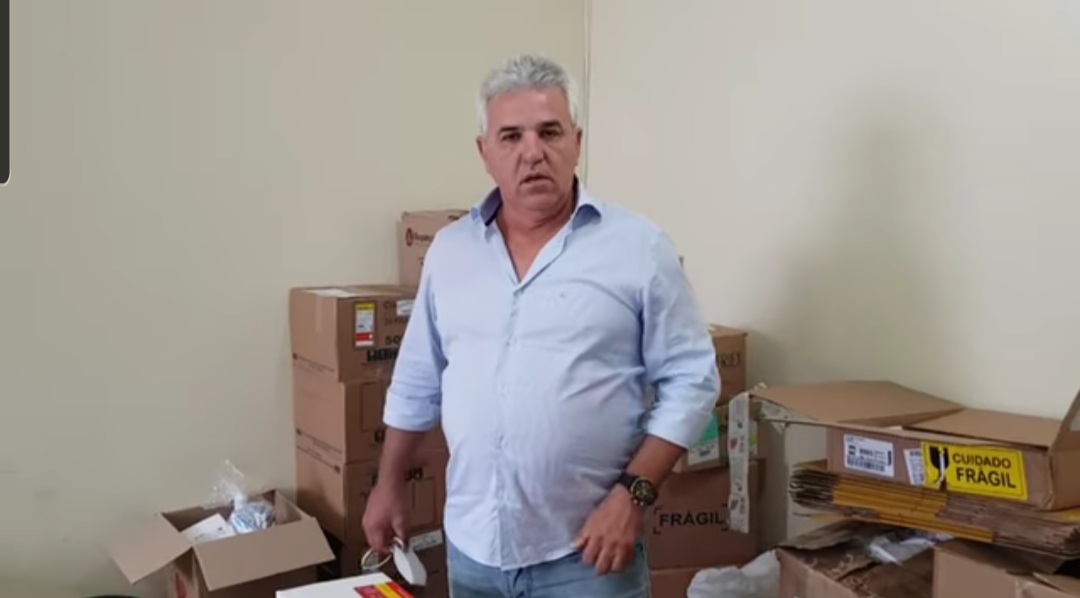 Prefeito de cidade do RN doa salário para ajudar músicos na pandemia