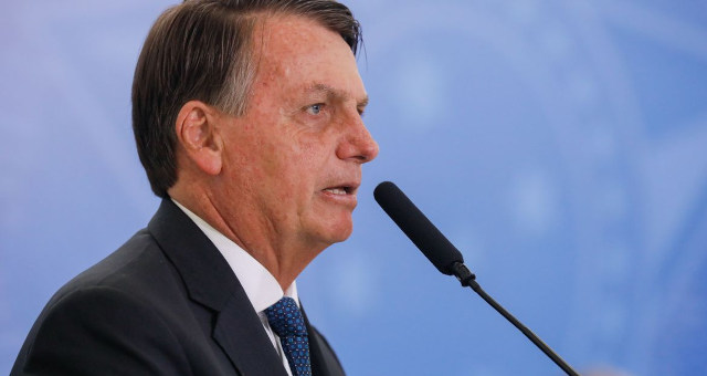 Bolsonaro altera o comando de 6 ministérios; confira