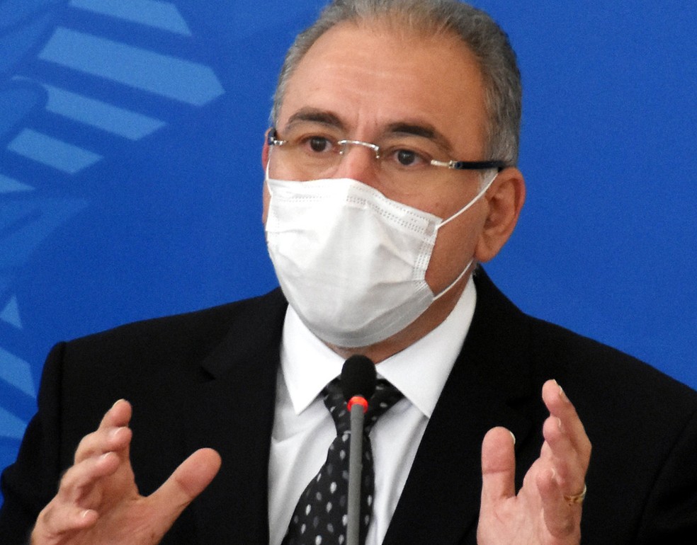 Queiroga diminui previsão de entrega de vacinas contra covid-19 em abril