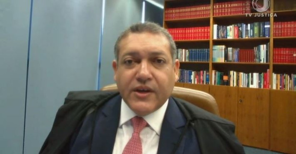 Ministro intima prefeito de BH a cumprir decisão que permite cultos e missas