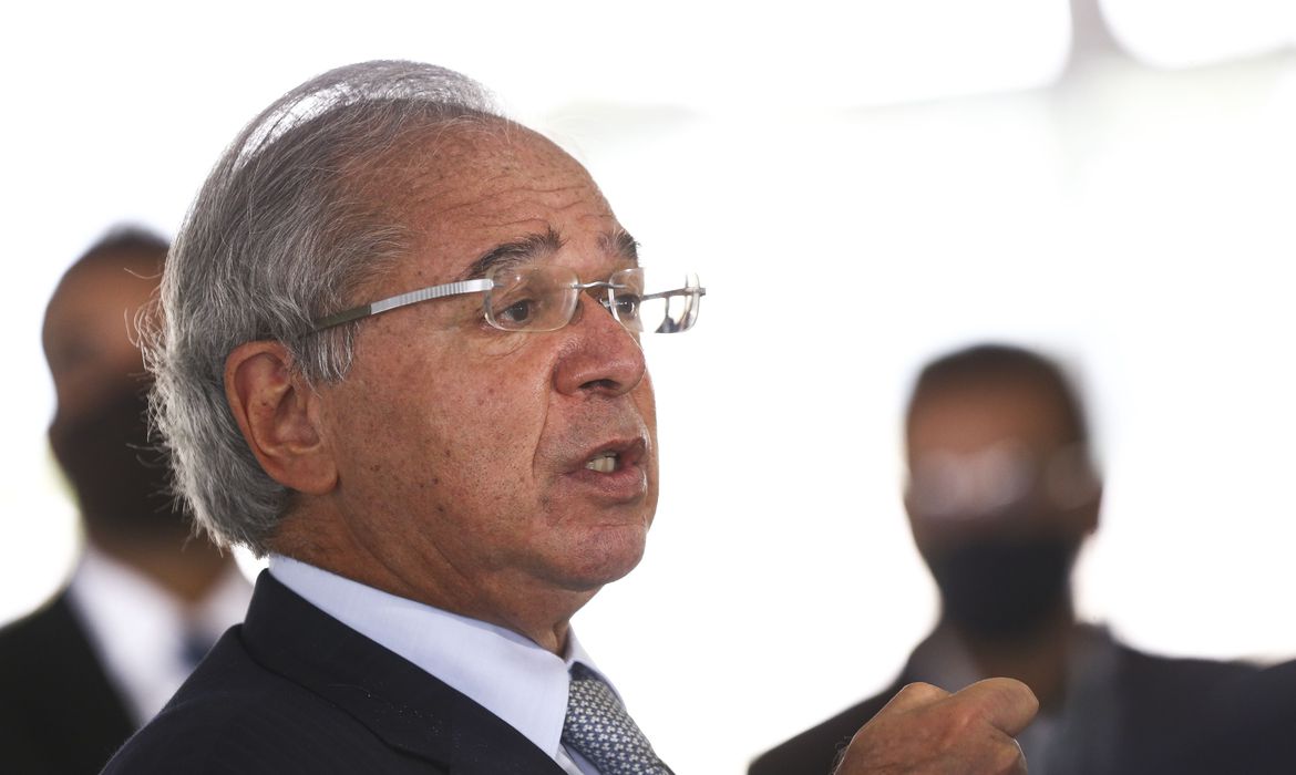 Não é recomendável acionar calamidade no momento, diz Guedes