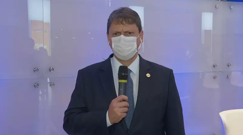 Governo vai cumprir plano de R$ 250 bi em investimentos até 2022, diz ministro