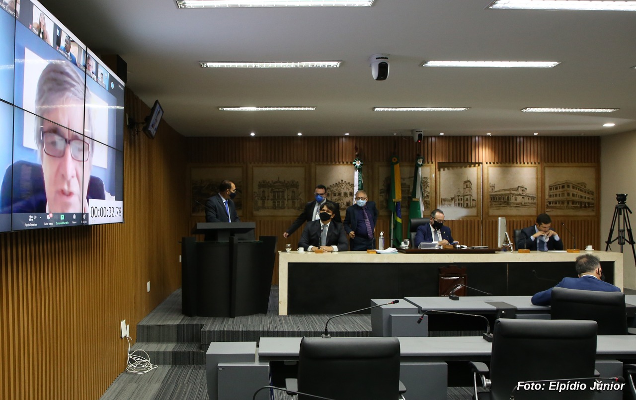 Câmara aprova Lei que exige acessibilidade para cadeirantes nos pontos de ônibus