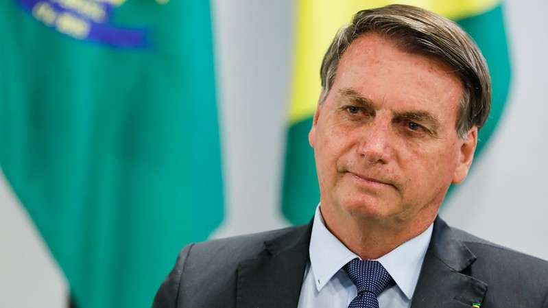 Bolsonaro é ovacionado em jantar com empresários