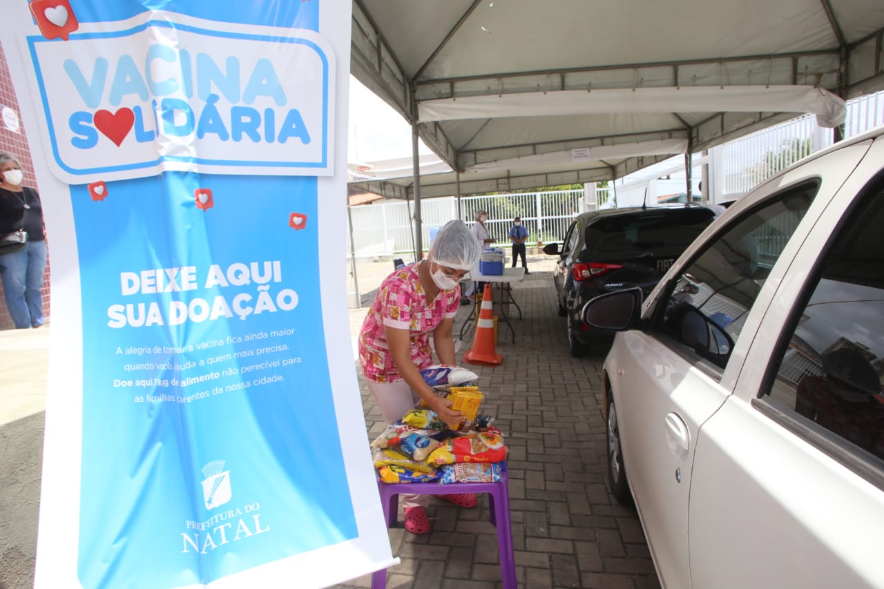 Campanha Vacina Solidária atinge 1ª tonelada em arrecadação de alimentos