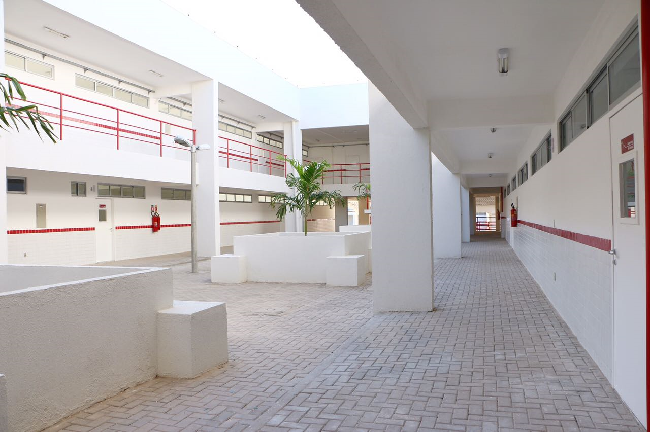 Escolas estaduais não adotam medidas sanitárias para retorno às aulas, diz Sinte