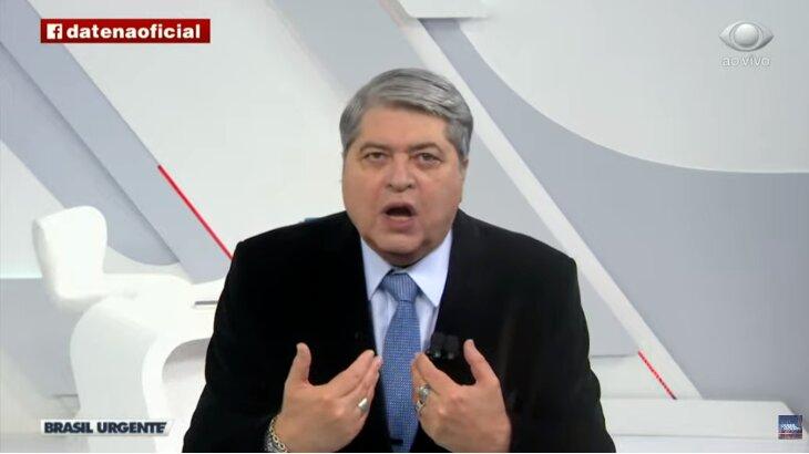 Datena critica produção ao vivo e ameaça: 'Vou seguir o meu caminho'