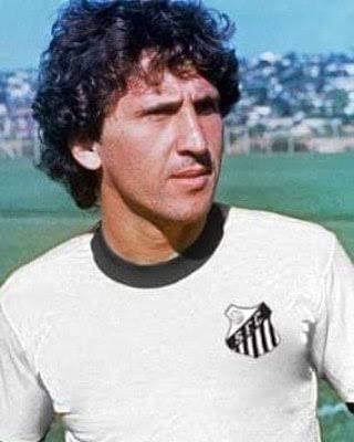 "Zico tá no Santos, de Pelé"